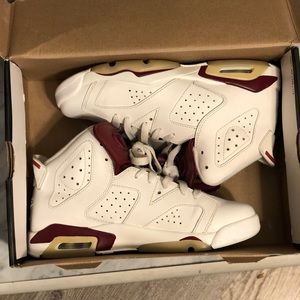 Jordan retro 5 maroon